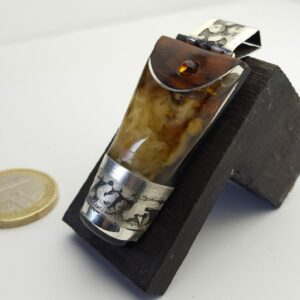 Pendentif totem "CovArt"guyanne