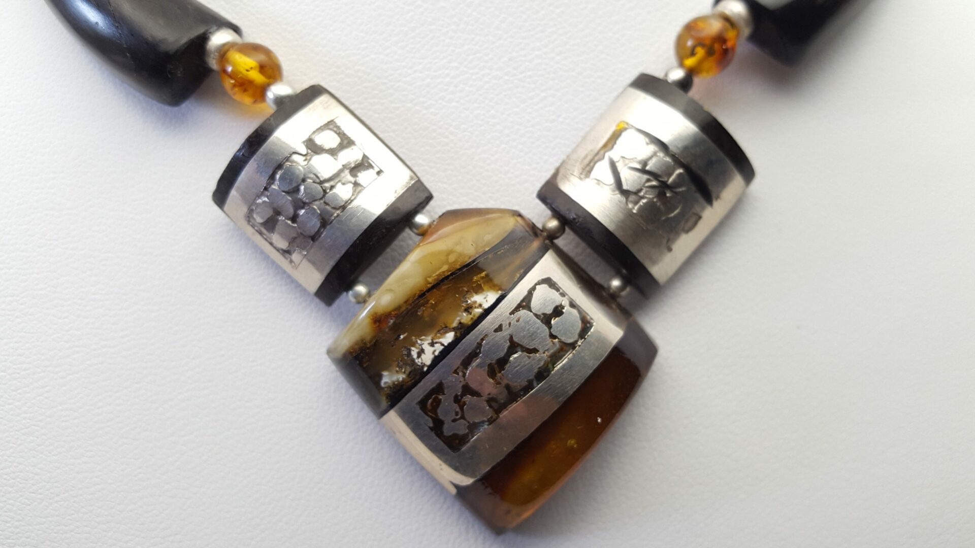 collier losange galerie