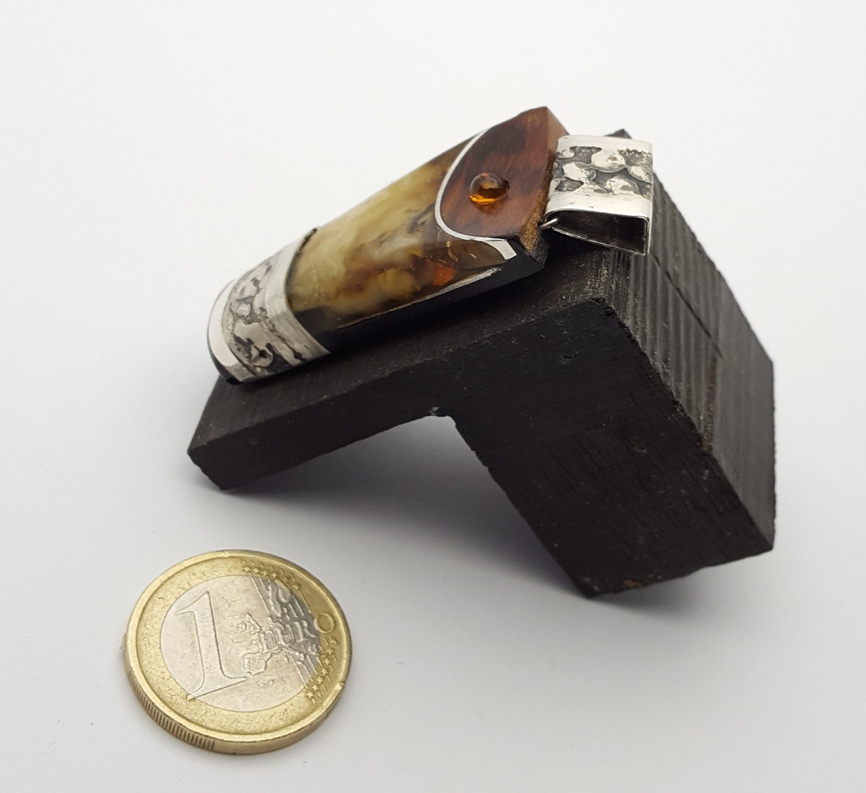 Pendentif totem "CovArt"guyanne – Image 3