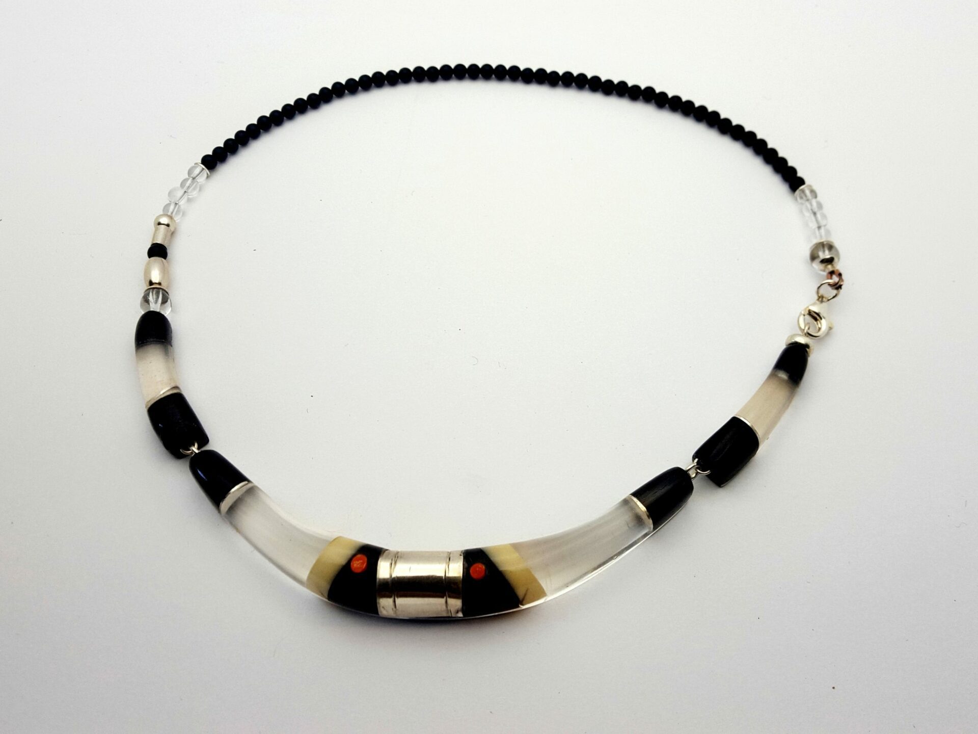 ébène corozo corail collier tork