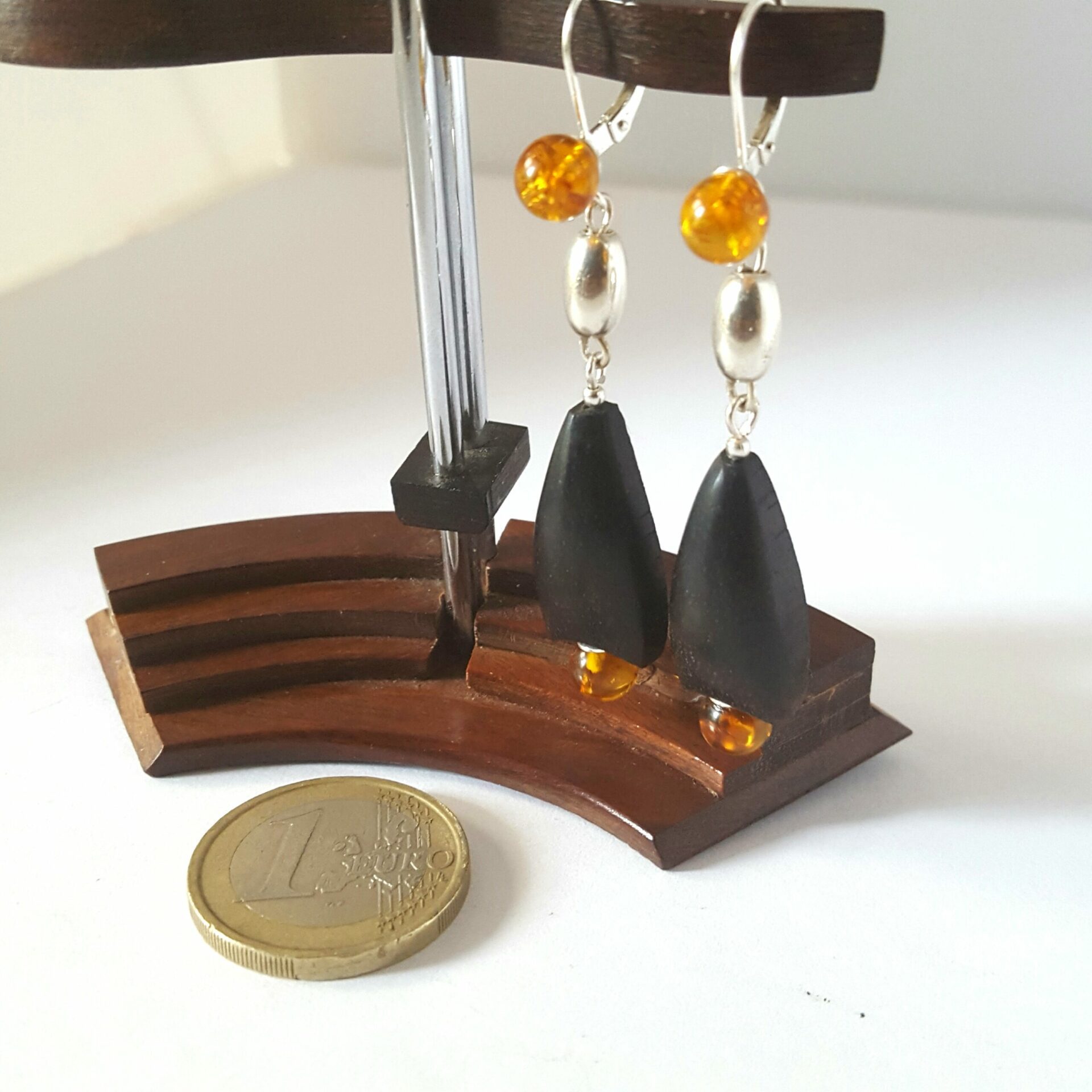 Boucles d'oreilles "Magma-Wudu" – Image 2